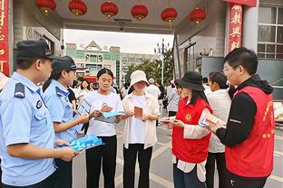 湖记：湖人似乎是决定 背靠背中难打的比赛让老詹休息 好打的再上